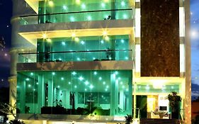 Thien Ha Hotel & Apartment